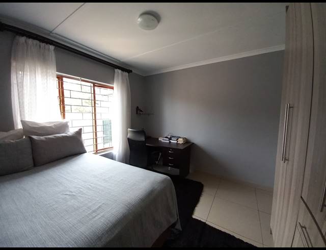 2 BEDROOM SECTIONAL TITLE FOR SALE IN UMTENTWENI